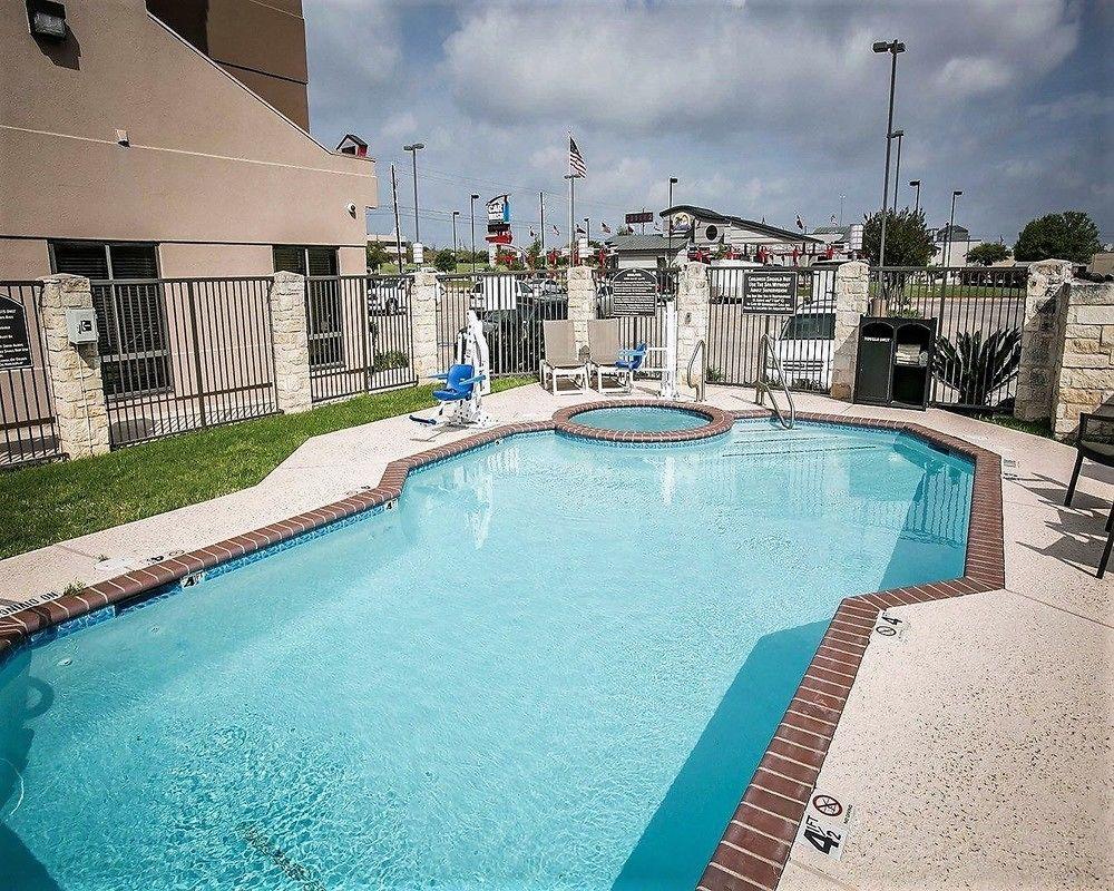 Comfort Suites Austin Nw Lakeline Exterior foto